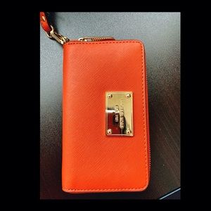 Michael Kors Wristlet Wallet